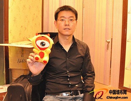 德泰墻紙集團董事長 李興東