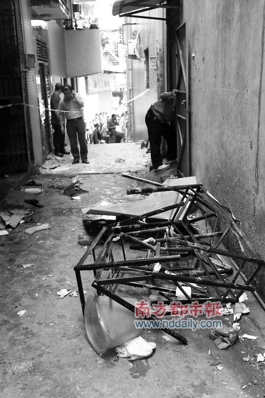 家具店爆炸兩人重傷