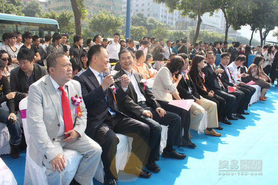 中國墻布網(wǎng)www.cn-reheji.com